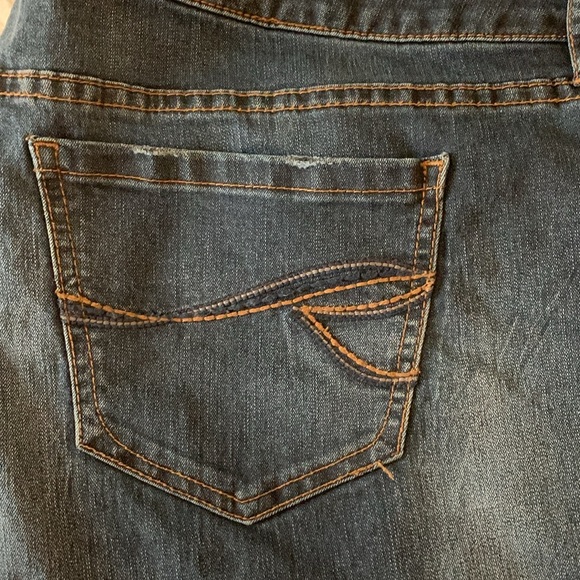 Ricki’s Bootcut Jeans Dark Wash Size 34 - Picture 6 of 6